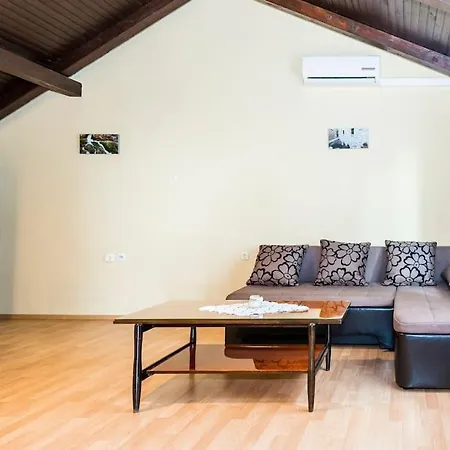 Casa Mlinari Mratovo
